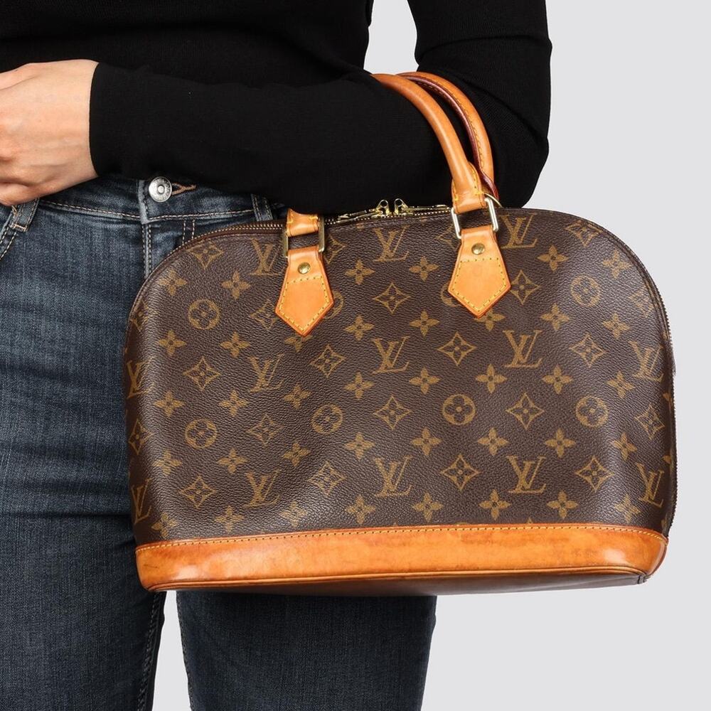 💎✨STUNNING✨💎AUTHENTIC Louis Vuitton ALMA